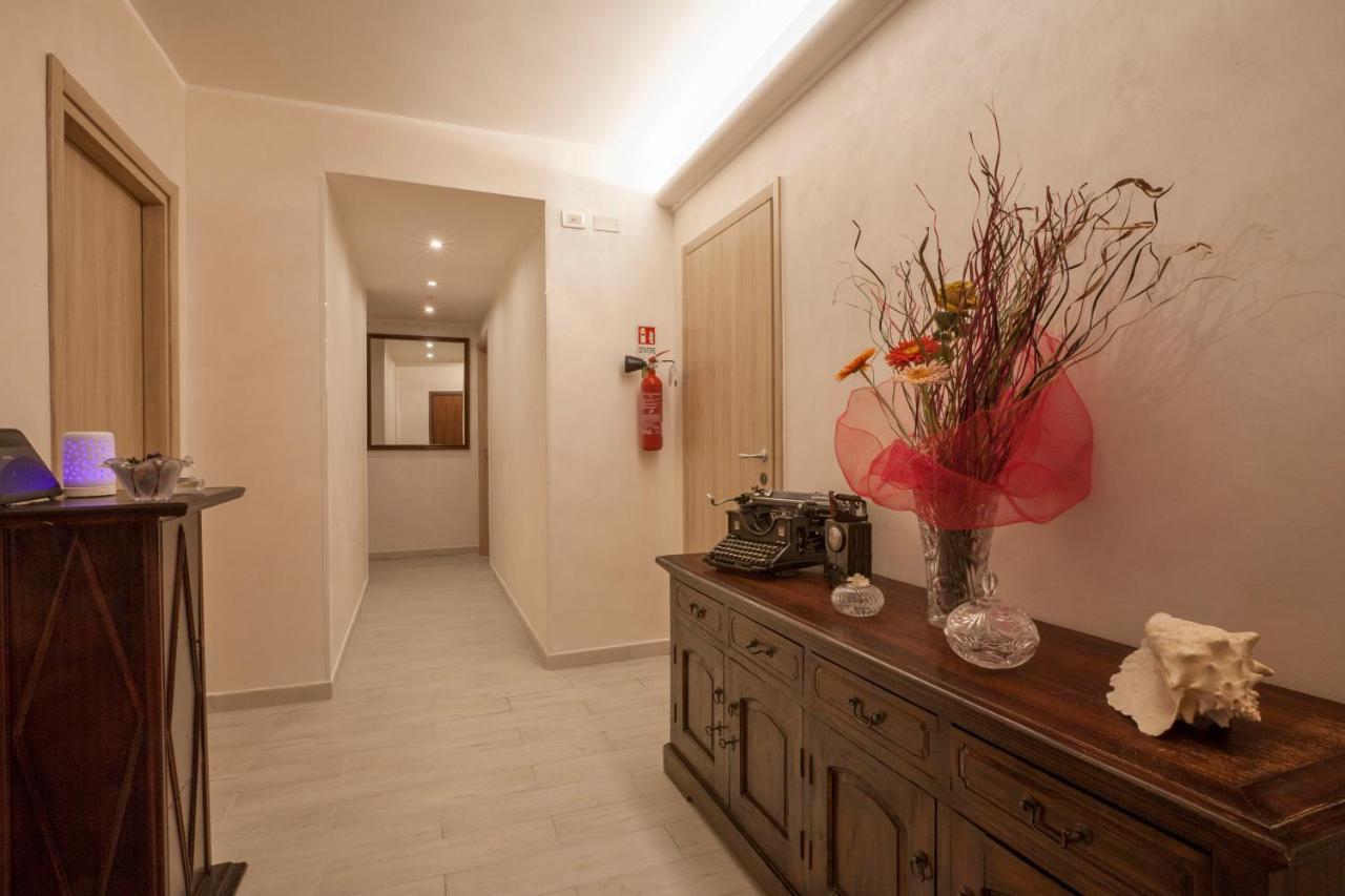 רומא Ela Guest House מראה חיצוני תמונה